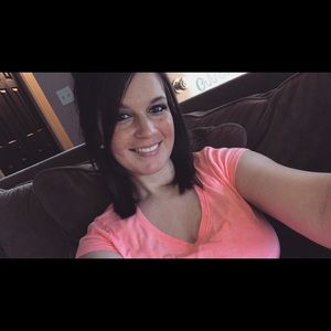 Meet your Posher, April